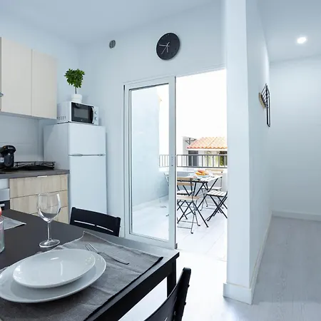 Atico Con Terraza アパート *