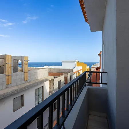 Apartamento Atico Con Terraza *